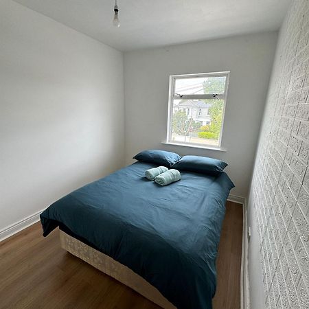 Nice Double Room At 2 Iveragh Rd-8 Dublin Kültér fotó