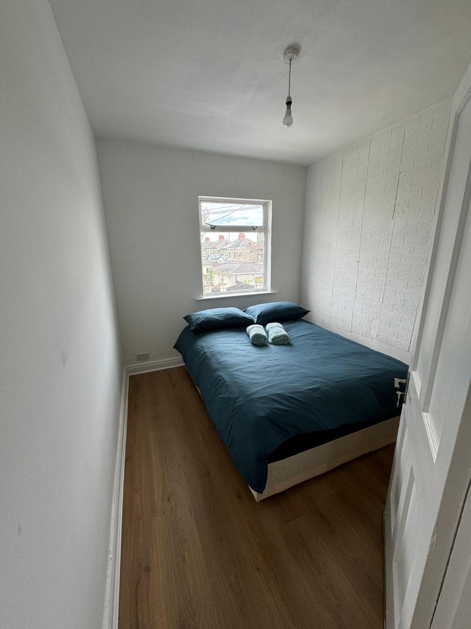 Nice Double Room At 2 Iveragh Rd-8 Dublin Kültér fotó